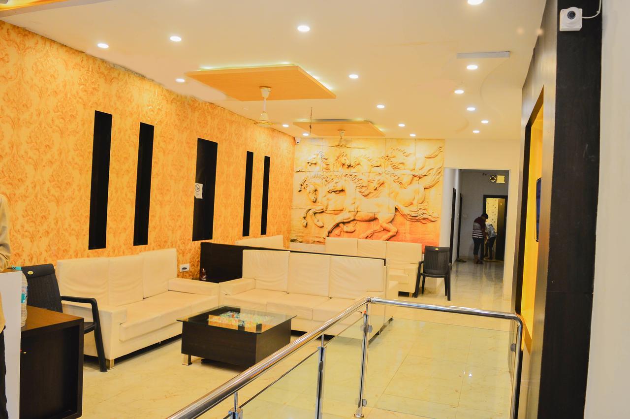 Hotel City Palace Ujjain Dış mekan fotoğraf