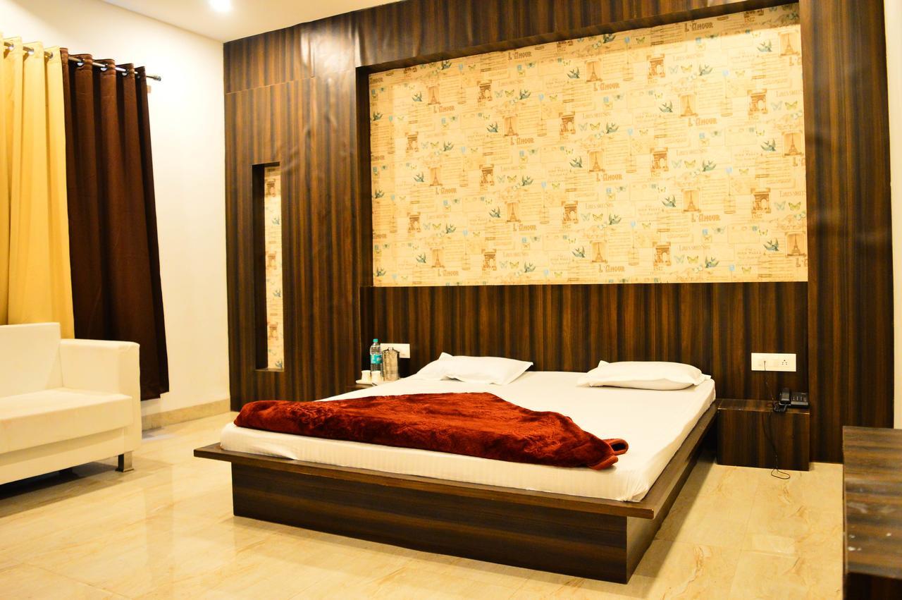 Hotel City Palace Ujjain Dış mekan fotoğraf